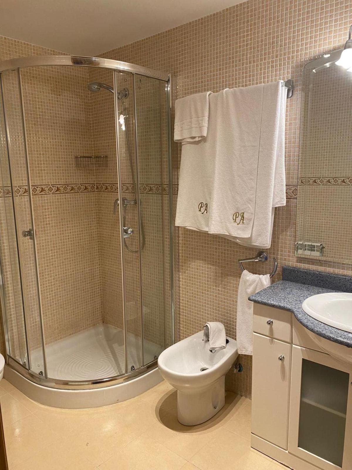 Apartamentos Palacio Azcarate Calle Calvario Ezcaray Buitenkant foto
