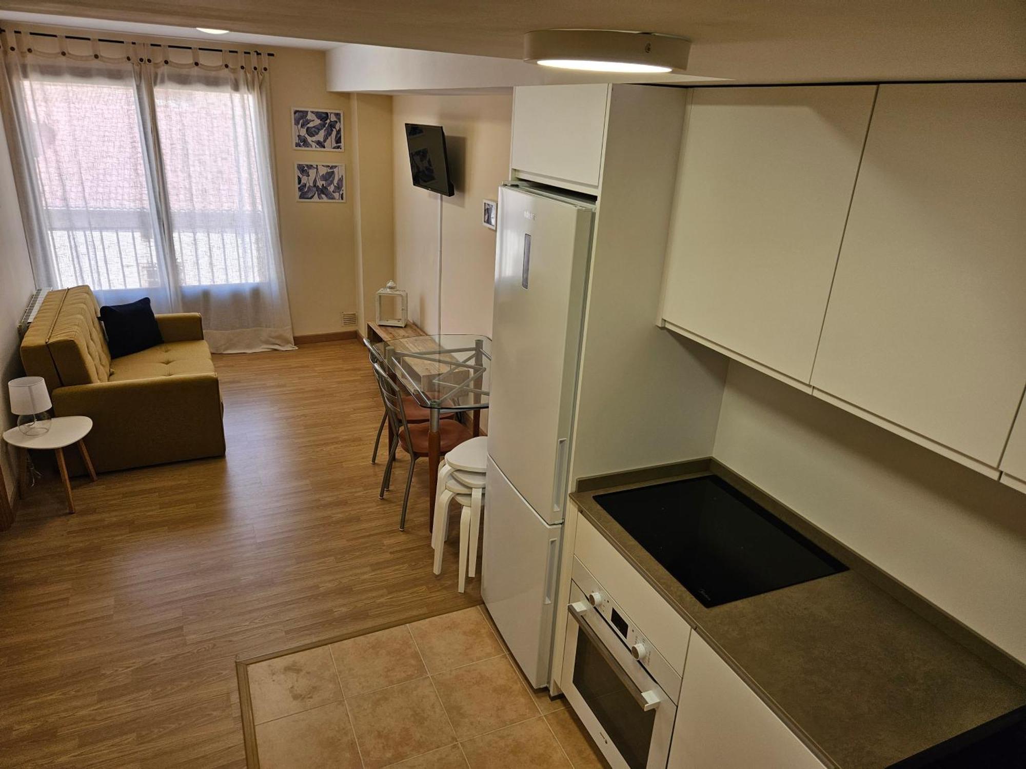 Apartamentos Palacio Azcarate Calle Calvario Ezcaray Buitenkant foto