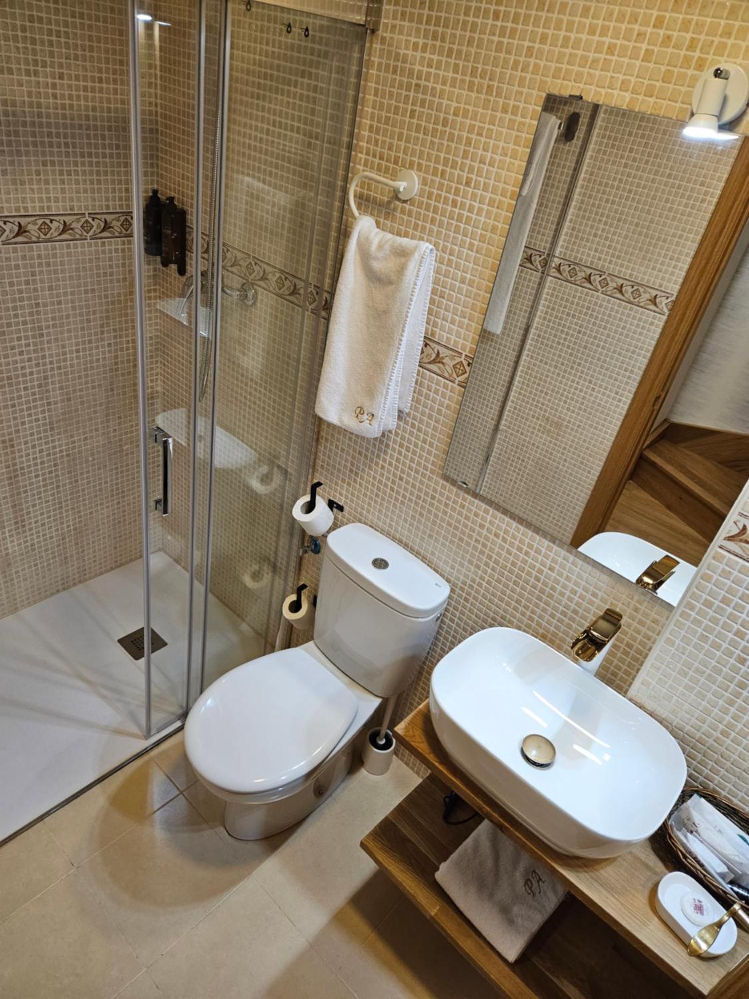 Apartamentos Palacio Azcarate Calle Calvario Ezcaray Buitenkant foto