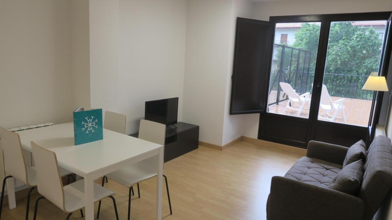 Apartamentos Palacio Azcarate Calle Calvario Ezcaray Buitenkant foto