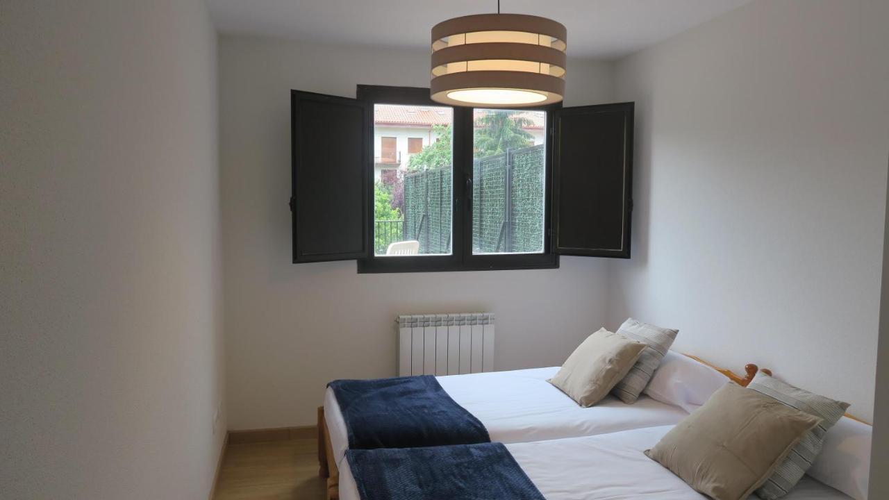 Apartamentos Palacio Azcarate Calle Calvario Ezcaray Buitenkant foto