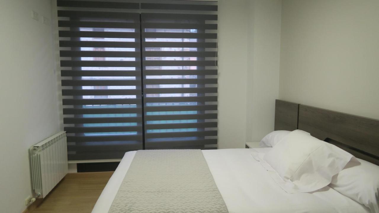 Apartamentos Palacio Azcarate Calle Calvario Ezcaray Buitenkant foto