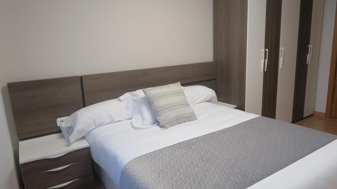 Apartamentos Palacio Azcarate Calle Calvario Ezcaray Buitenkant foto